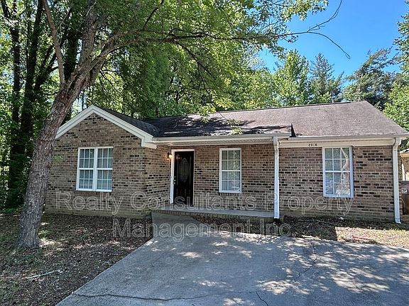 2nd image of 2318 Purdy Ave