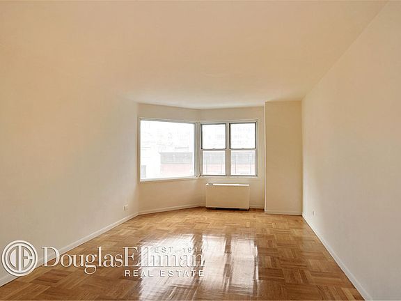 2nd image of 250 E 73rd St APT 4E