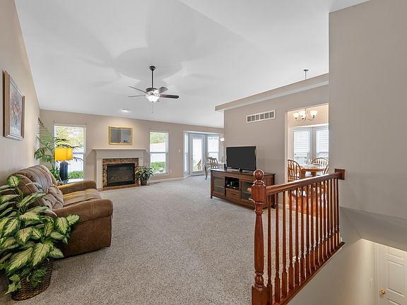 3rd image of 4415 Worthington Place Dr