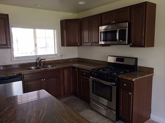 3rd image of 4209 Taos Dr