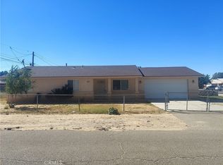 16499 Live Oak St, Hesperia, CA 92345