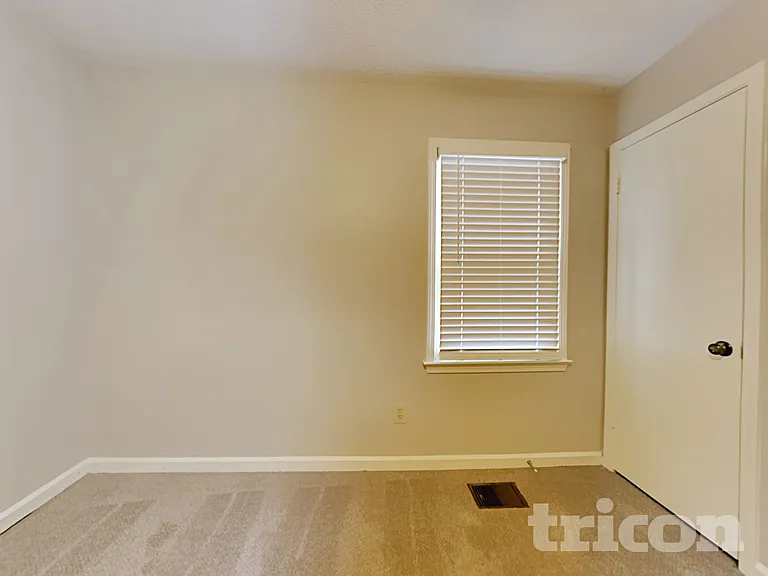 92 Fox Dr — Photo 14