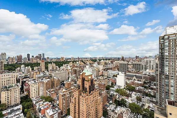 Sold by SERHANT. | media 16