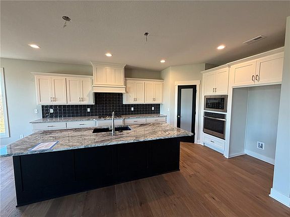 4th image of 11413 Rye Dr