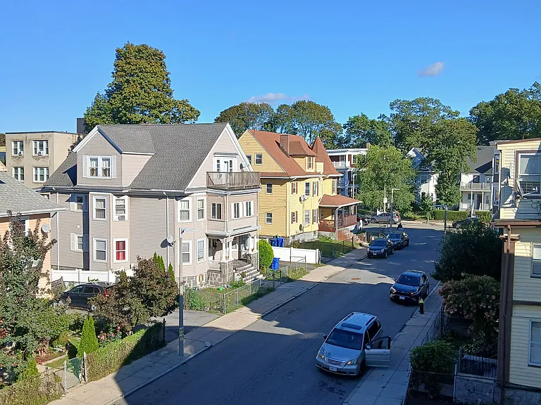 63 Woolson St #3 — Photo 9