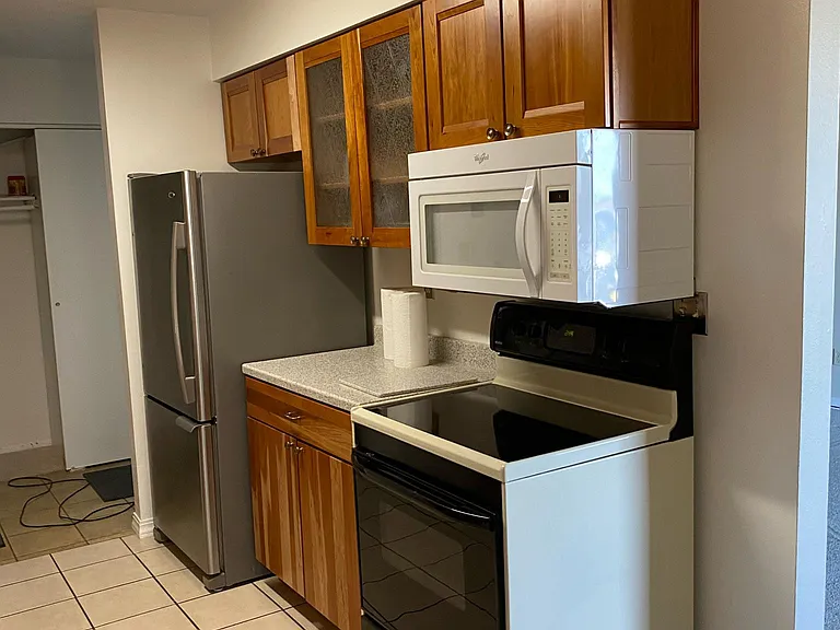 4460 S Poplar St #102 — Photo 7