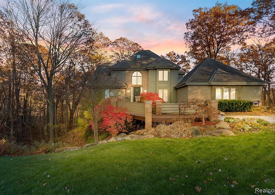 4885 Cider Hill Dr, Rochester, MI 48306 Zillow