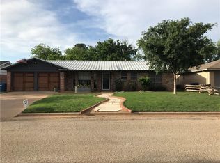 1306 Renee St, Breckenridge, TX 76424