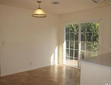 4th image of 434 Jacey St