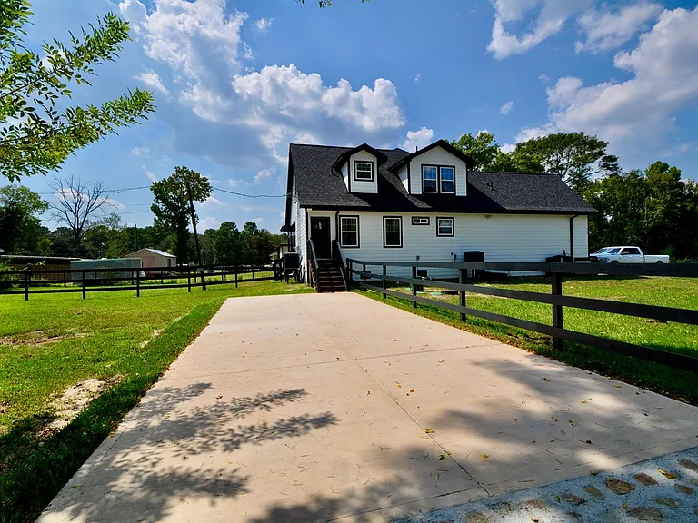111 Big Deer Dr — Photo 5