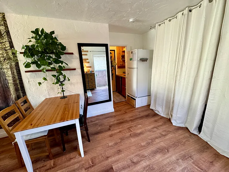 12855 Gilmore Ave #2 — Photo 4