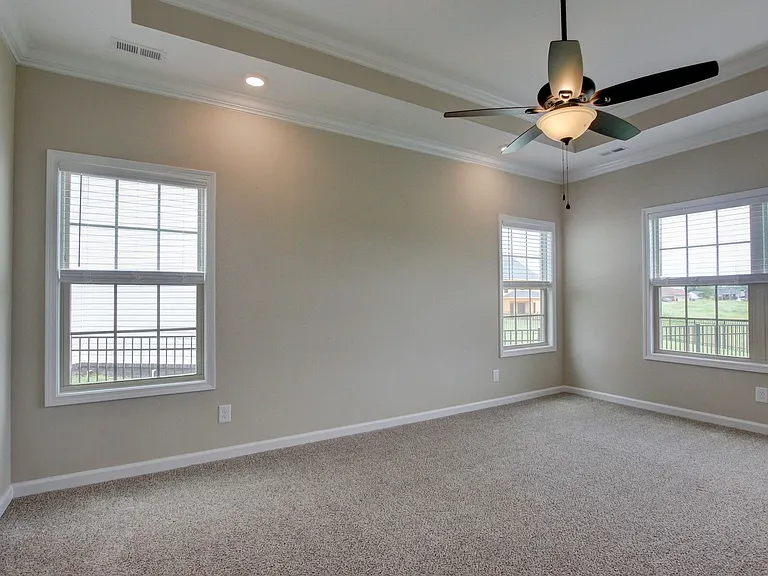 2547 Rafiki Dr — Photo 35