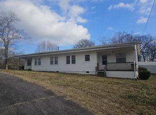 210 Twin Oaks Rd, McMinnville, TN 37110