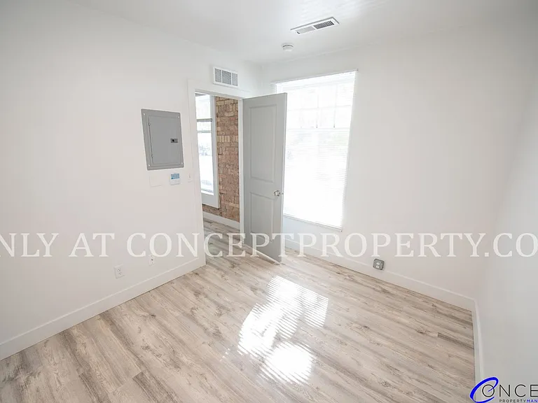 First Avenue Flats — Photo 119