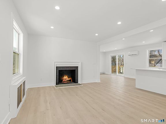 5th image of 39 Crane Road