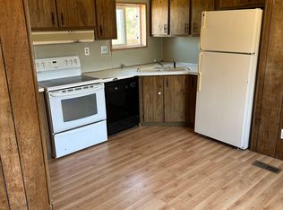 76 29th St, Wheatland, WY 82201