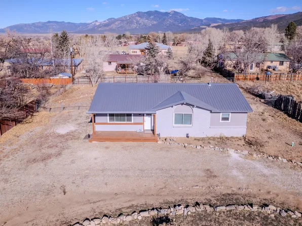 527 Camino Cortez, Taos, NM 87571