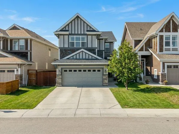 54 E Auburn Crest Way SE, Calgary, AB T3M 1T8