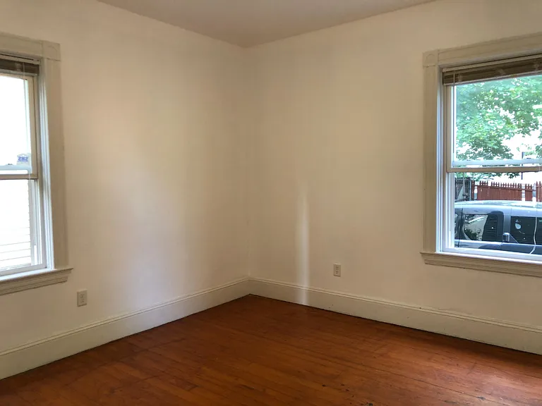 27 Violet St #1 — Photo 23
