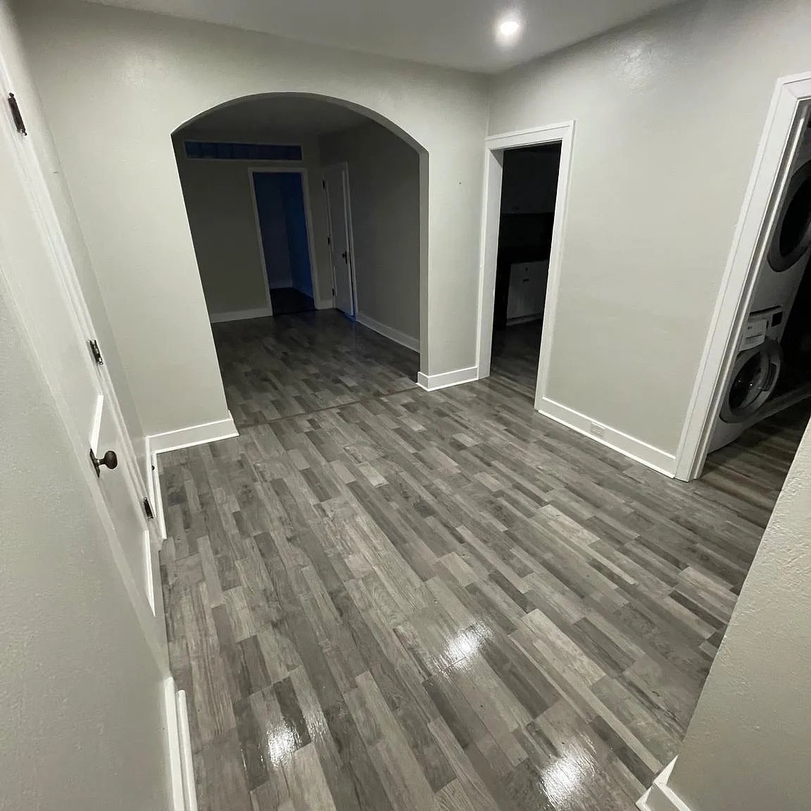 3 bed, 1200 sqft, $2,295 — Photo 3