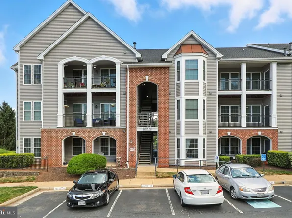 46612 Drysdale Ter Unit 302, Sterling, VA 20165
