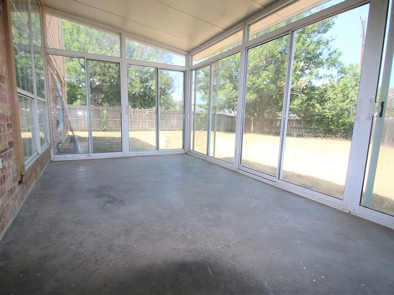 3412 Derby Ct — Photo 27