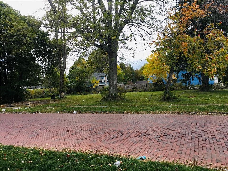 2nd image of 112 Sattler Ave
