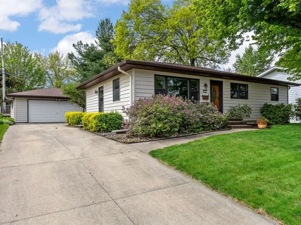 1805 Brockman Ave, Marion, IA 52302