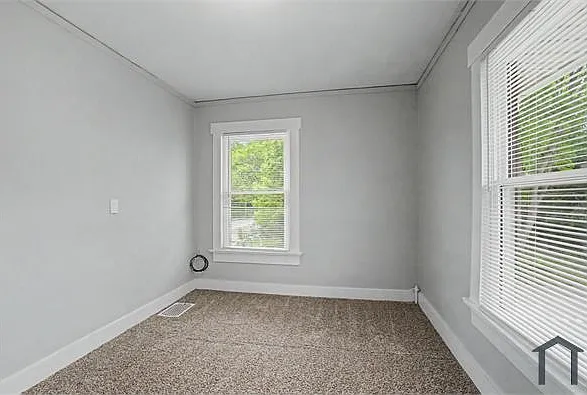 2600 Wayne Ave — Photo 23