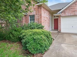 312 Olmos Dr, Leander, TX 78641