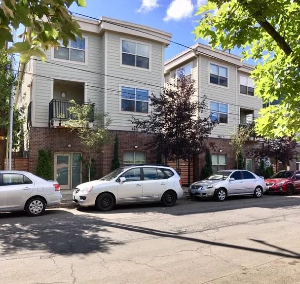 460 NE Simpson St #H — Photo 1