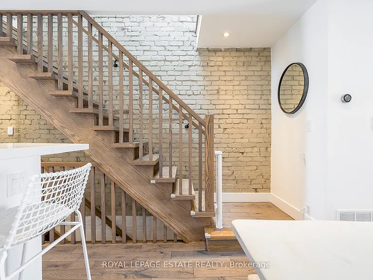2 Rushbrooke Ave — Photo 16