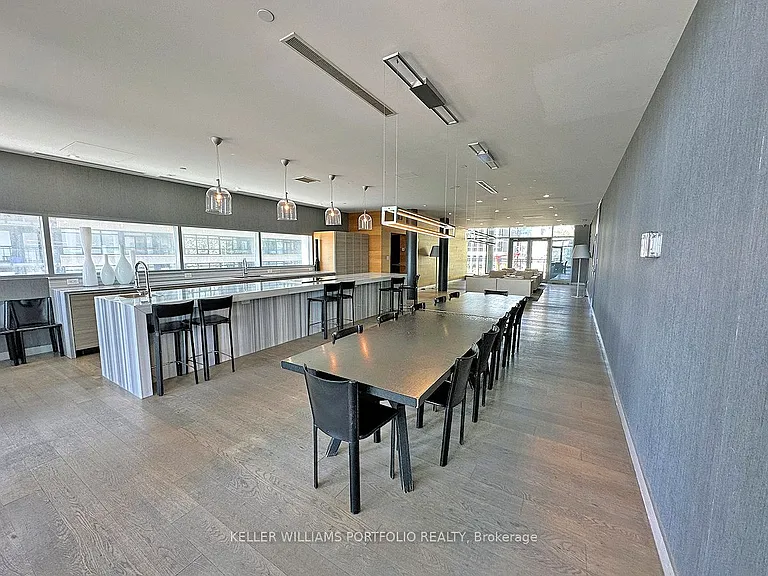4K Spadina Ave #1618 — Photo 24