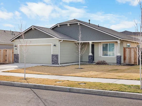 3537 NW 10th Pl, Redmond, OR 97756