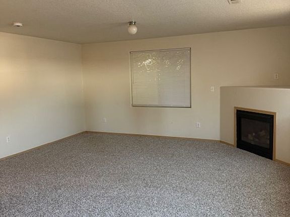 5th image of 8406 NE 37th Cir