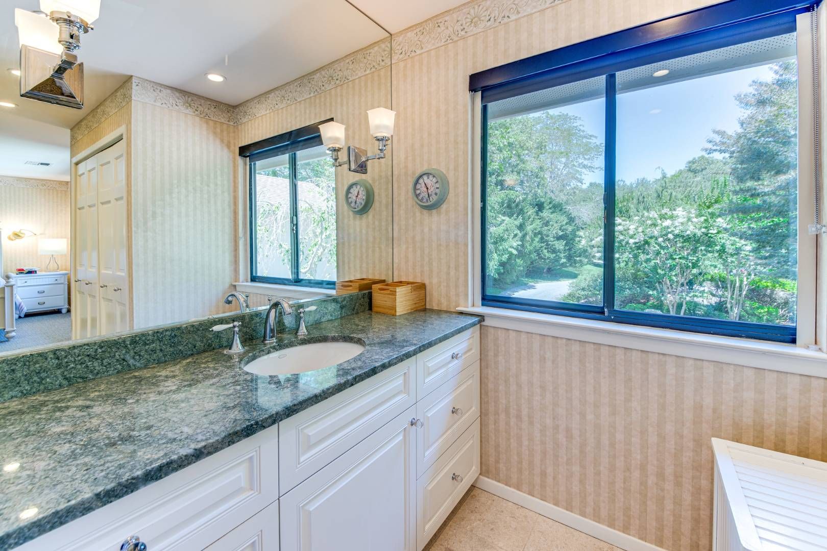  Primary Bath, 2nd Floor