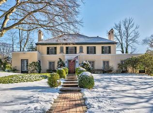 43 Summit Rd, Port Washington, NY 11050