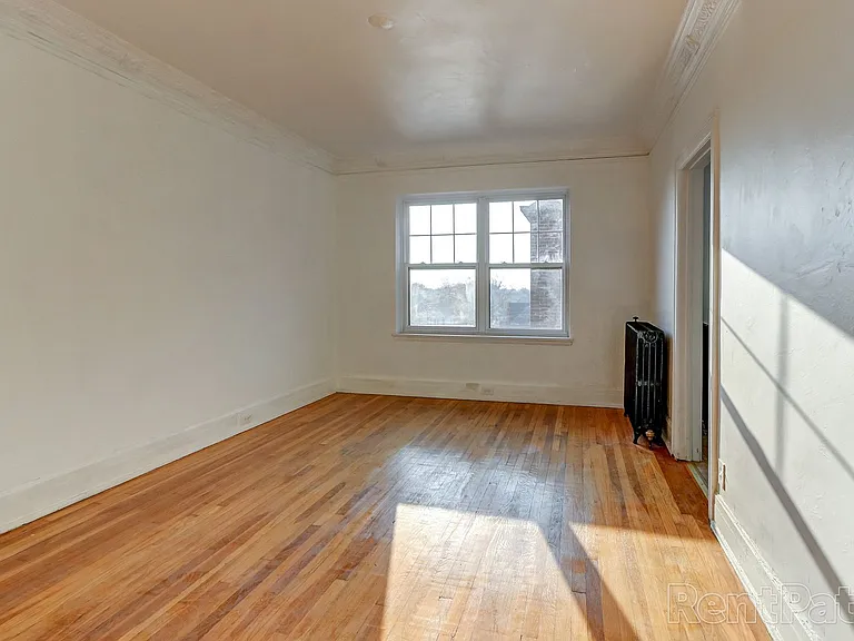 Manning Manor — Photo 25