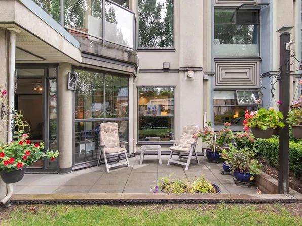 2978 Burlington Dr #113, Coquitlam, BC V3B 7S6