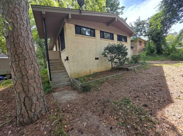 19 Woodcliff Cir, Little Rock, AR 72204