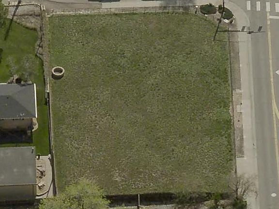 4th image of 8021 W 52nd Avenue