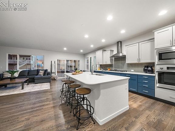 7th image of this home