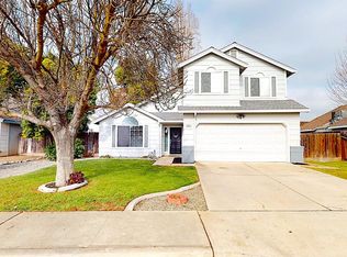 1421 Bluethroat Dr, Turlock, CA 95382
