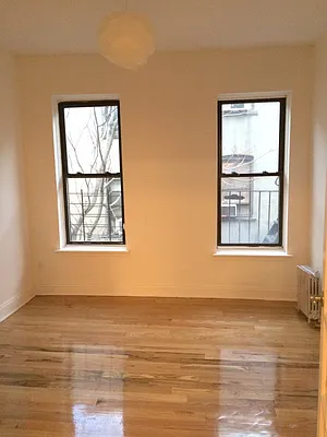 Rented by Bohemia Realty Group | media 18