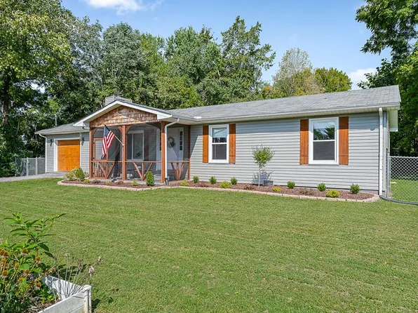 1391 Putnam Dr, Cookeville, TN 38501