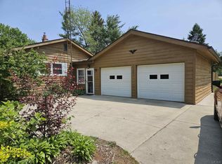 1685 E Carleton Rd, Adrian, MI 49221