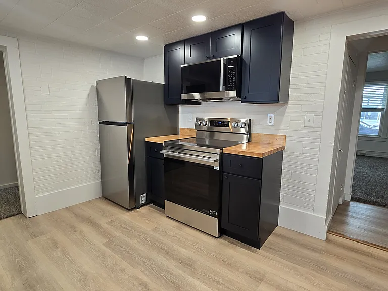 485 W Main St #1 — Photo 29