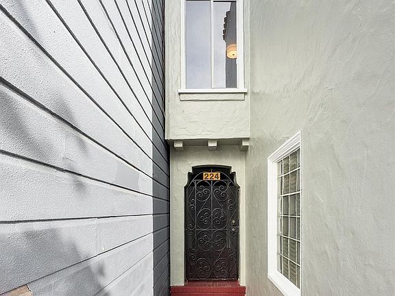 2nd image of 224 Shields St