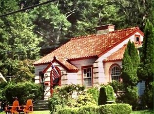 121 E Shore Trl, Sparta, NJ 07871