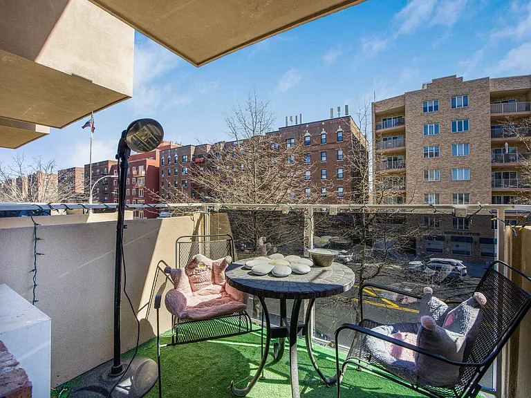 2408 Ocean Ave #9A — Photo 11